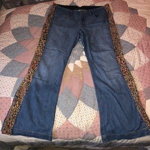 ADORABLE flare jeans